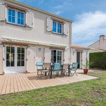 Maison Renovee Proche Mer Pornic Exterior photo